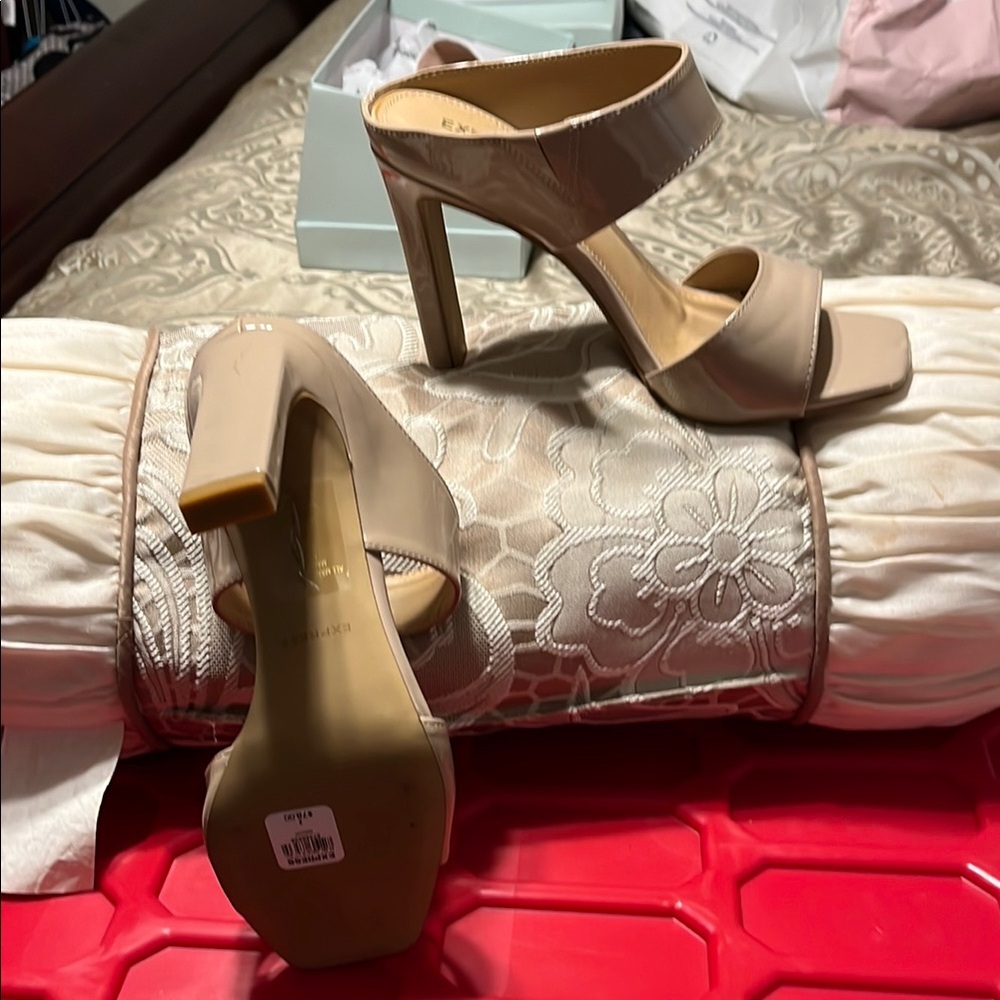 Express Tan Heels with Modern Design